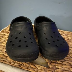 Black Fleece Lined Crocs size 8